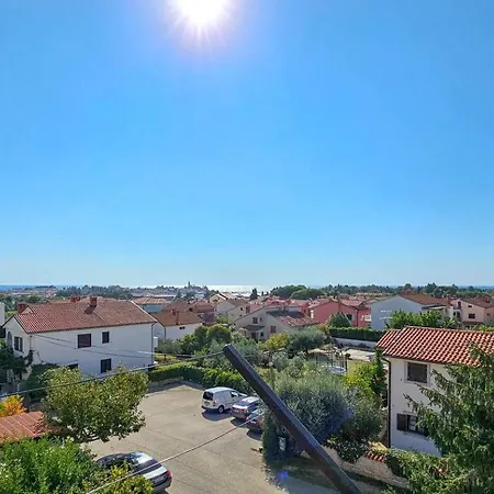 Marinela Apartment *