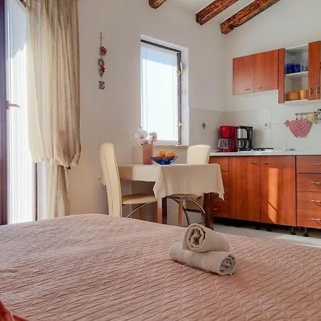 Marinela Apartment
