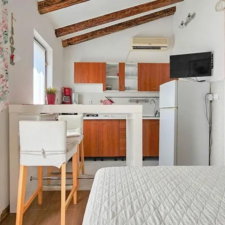 Apartment Marinela
